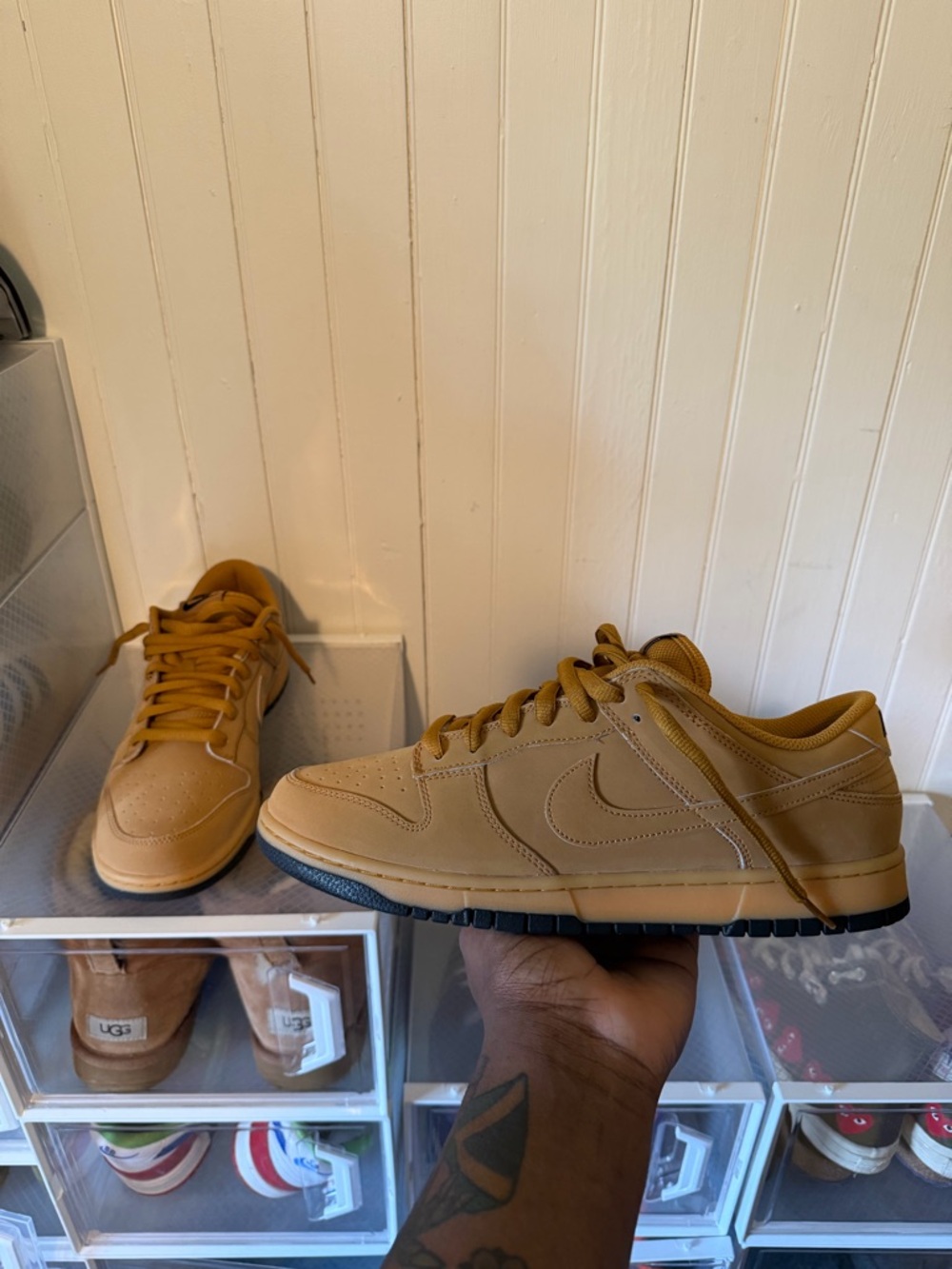 Nike Men’s Low-Top Sneakers in Wheat/Tan
